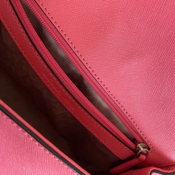 MICHAEL KORS Crossbody Leather Bag - Picture 8 of 9